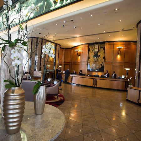 Intercontinental Johannesburg Sandton Towers, An Ihg Hotel Exterior photo