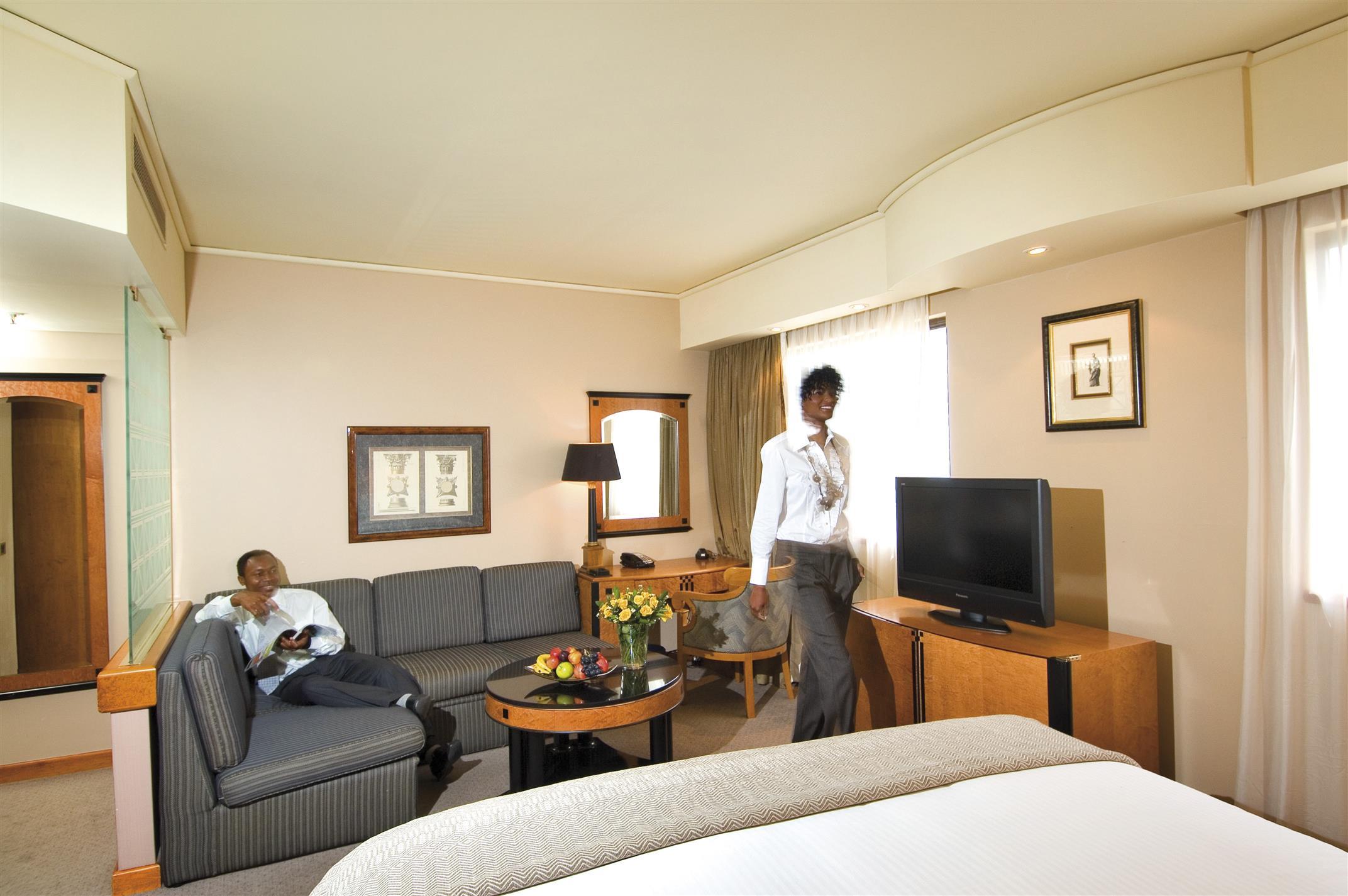 Intercontinental Johannesburg Sandton Towers, An Ihg Hotel Exterior photo