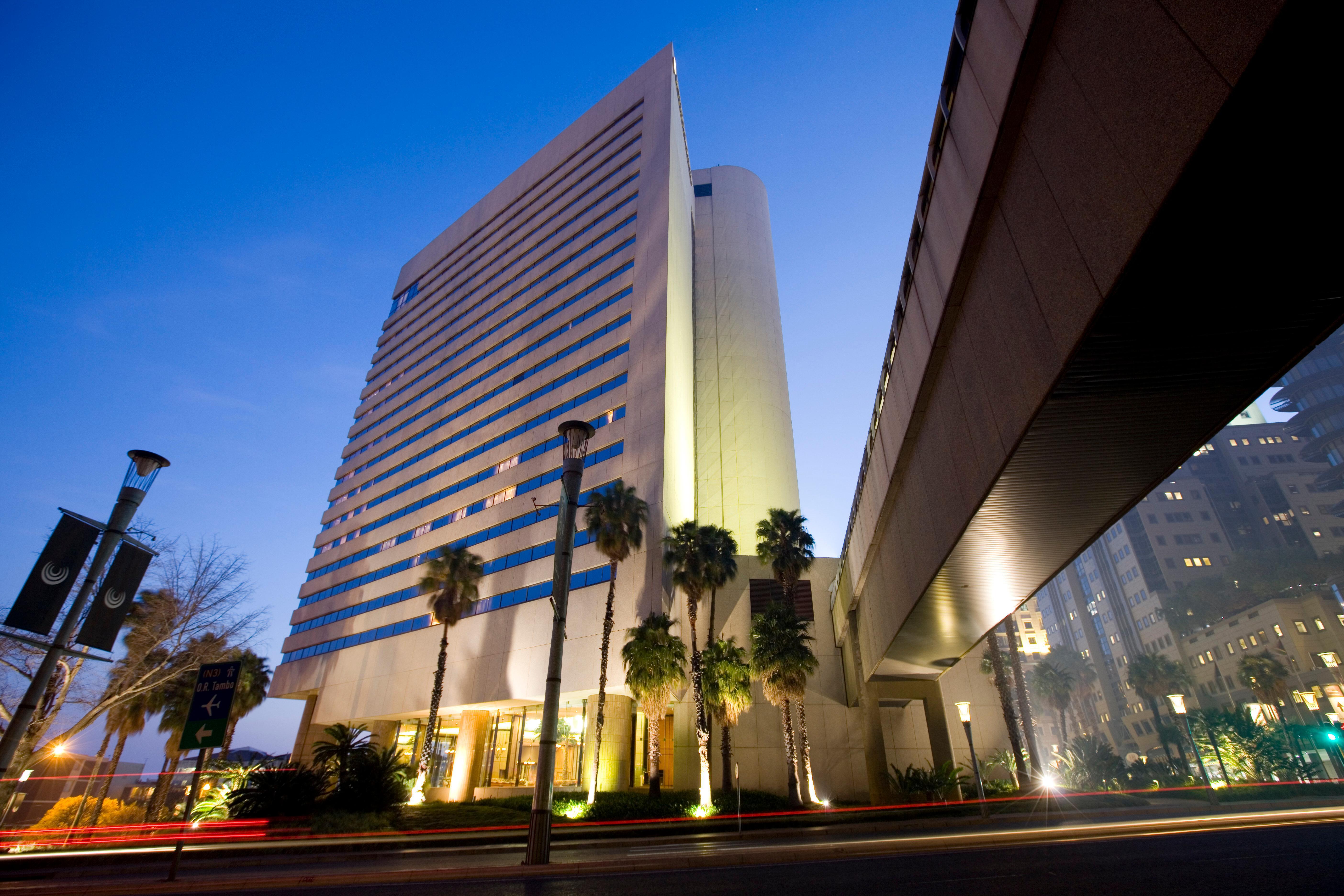 Intercontinental Johannesburg Sandton Towers, An Ihg Hotel Exterior photo